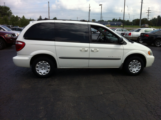 2001 Chrysler Unspecified Elk Conversion Van