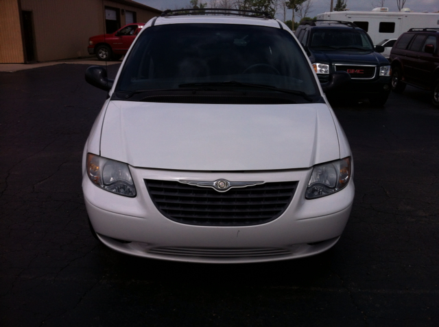 2001 Chrysler Unspecified Elk Conversion Van