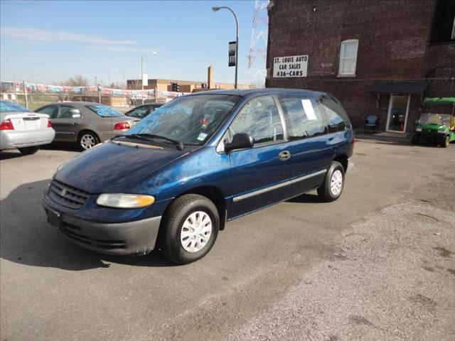 2000 Chrysler Voyager Base