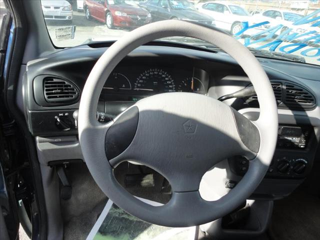 2000 Chrysler Voyager Base