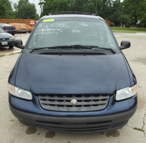 2000 Chrysler Voyager Unknown