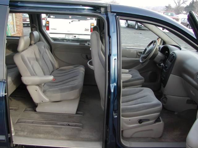 2001 Chrysler Voyager Elk Conversion Van