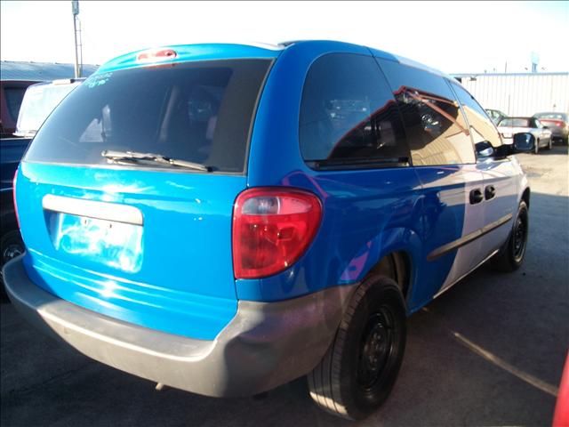 2001 Chrysler Voyager Base