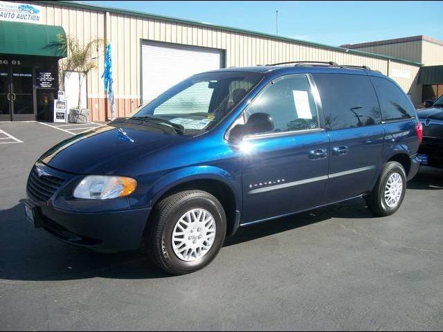 2001 Chrysler Voyager Elk Conversion Van