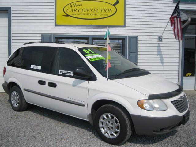 2001 Chrysler Voyager Base