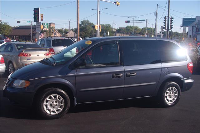 2002 Chrysler Voyager Base