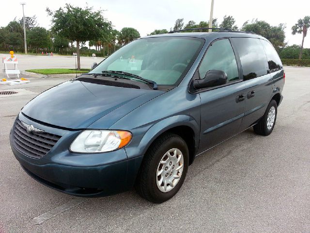 2002 Chrysler Voyager Unknown