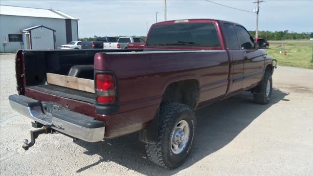 2001 Dodge Ram 2500 L.T. 4-w.d. 5.3L