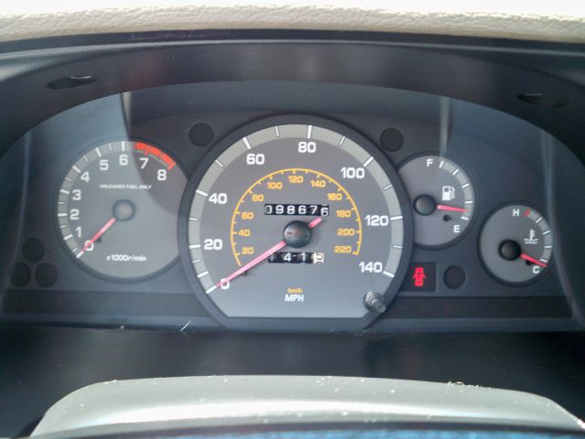 2000 Daewoo Nubira Sport -5 Speed-stick-4x4