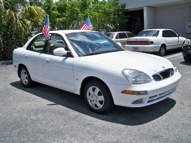 2000 Daewoo Nubira Sport -5 Speed-stick-4x4