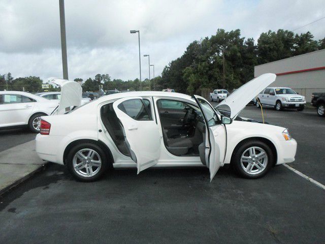 2008 Dodge Avenger S