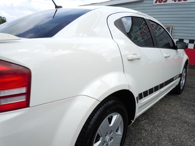 2008 Dodge Avenger SE