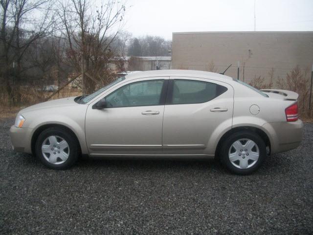 2009 Dodge Avenger 4dr 112 WB XLT