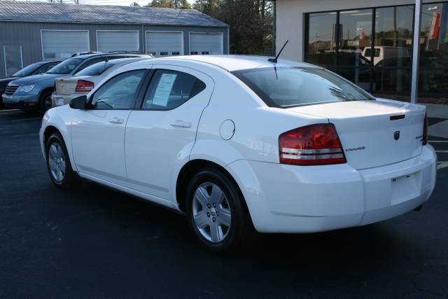 2010 Dodge Avenger SE