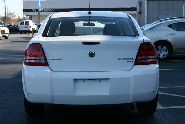 2010 Dodge Avenger SE