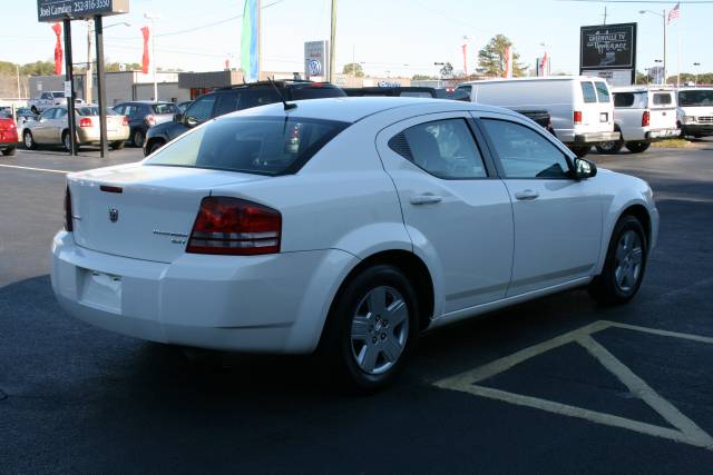 2010 Dodge Avenger SE