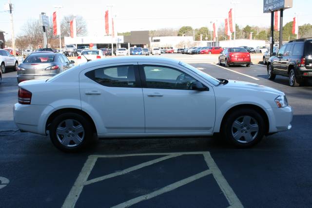 2010 Dodge Avenger SE