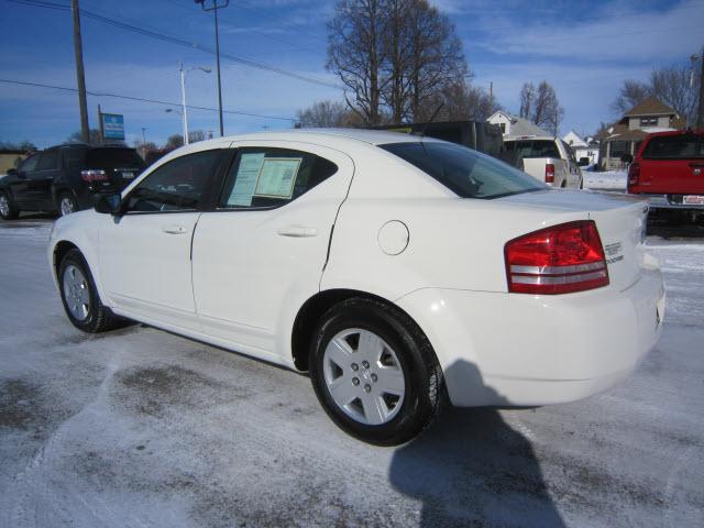 2010 Dodge Avenger Unknown