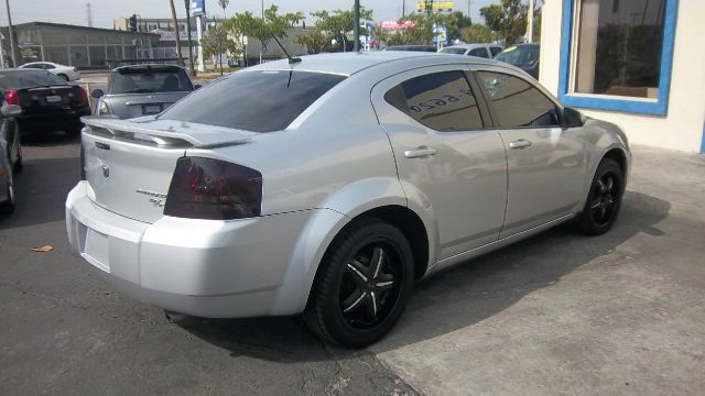 2010 Dodge Avenger Deluxe Convertible