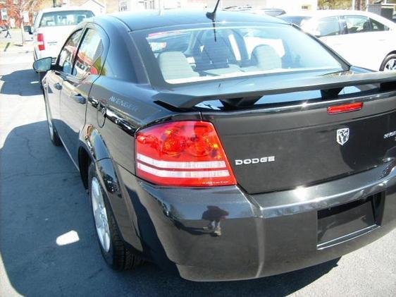 2010 Dodge Avenger S