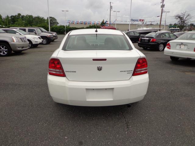 2010 Dodge Avenger Unknown