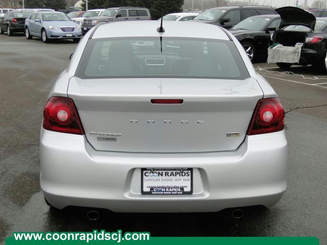 2011 Dodge Avenger D/L