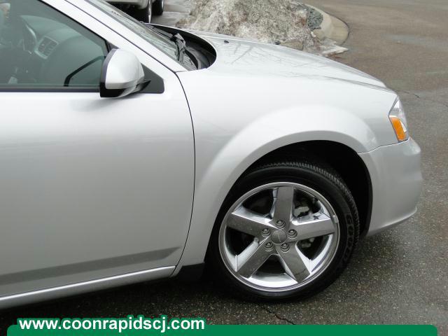 2011 Dodge Avenger D/L