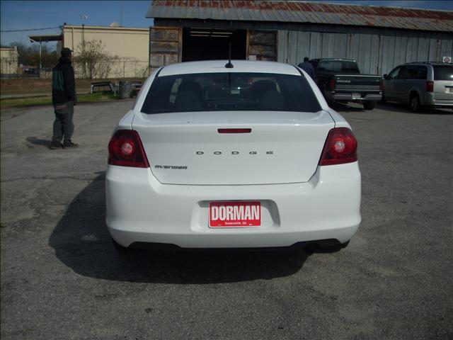 2011 Dodge Avenger W/appearance Pkg