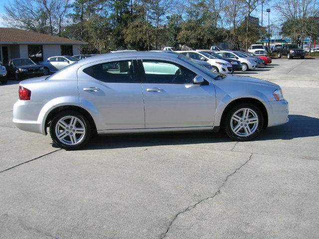 2012 Dodge Avenger S