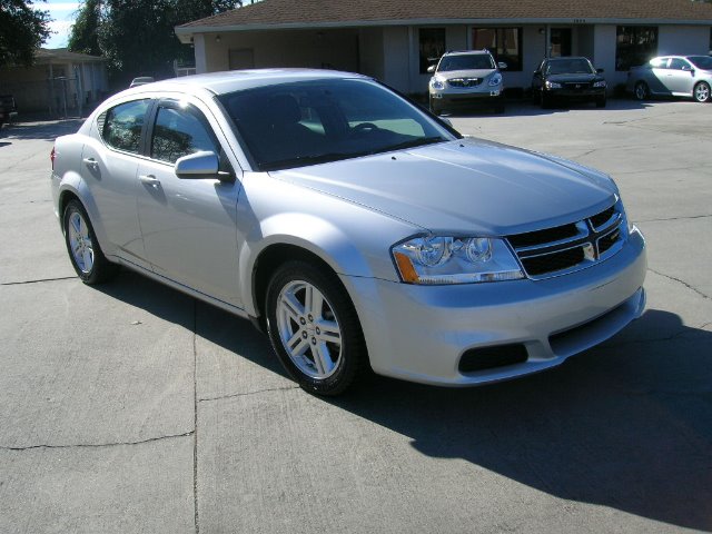 2012 Dodge Avenger S