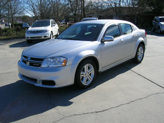 2012 Dodge Avenger S