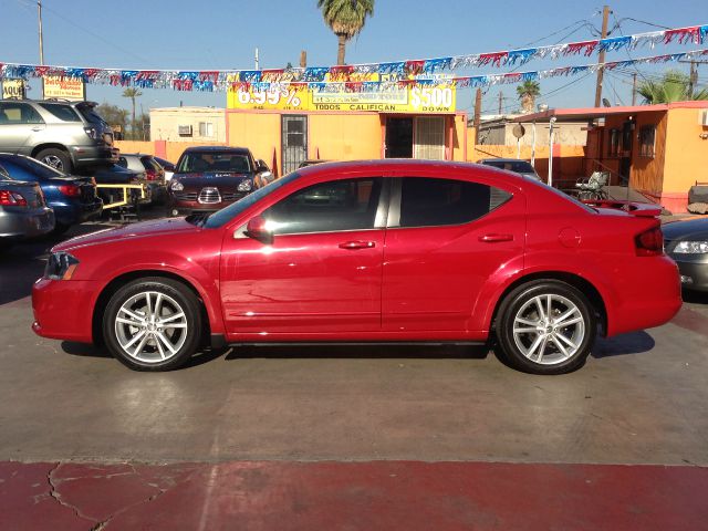 2012 Dodge Avenger eL Minivan 4D