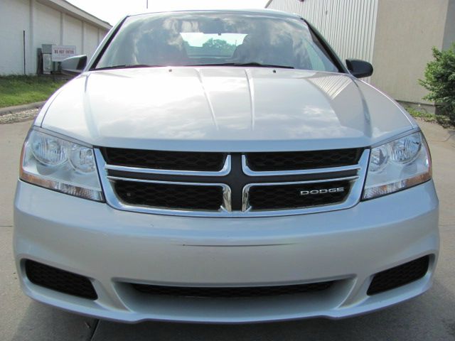 2012 Dodge Avenger SE