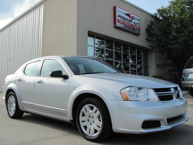 2012 Dodge Avenger SE