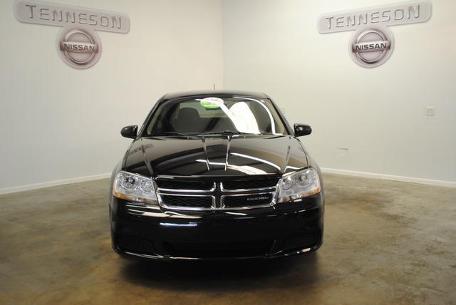 2012 Dodge Avenger S