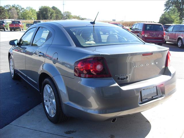 2012 Dodge Avenger SE