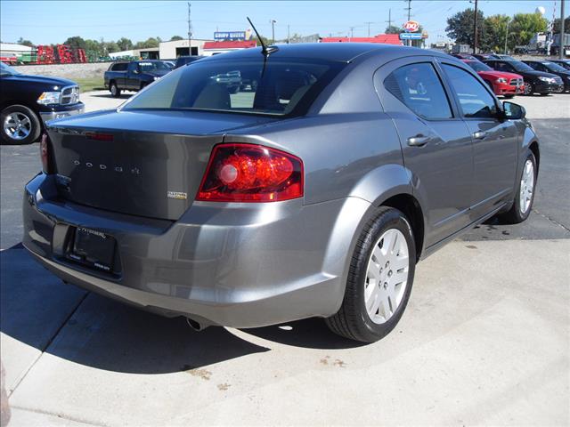 2012 Dodge Avenger SE