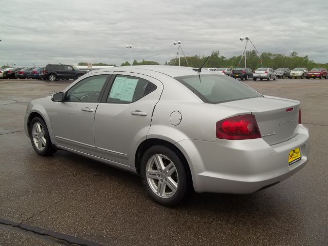 2012 Dodge Avenger S