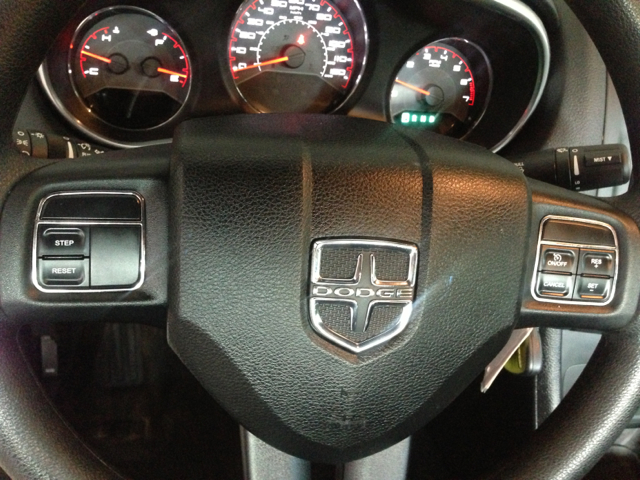 2012 Dodge Avenger SE