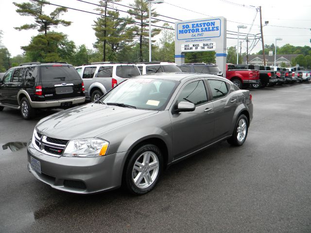 2012 Dodge Avenger S