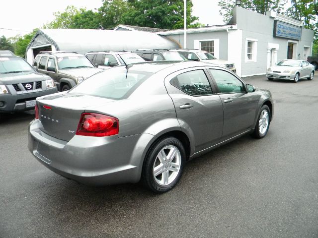 2012 Dodge Avenger S