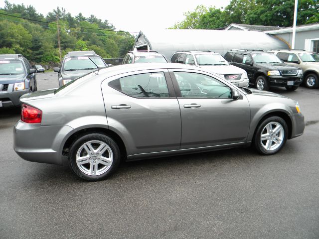 2012 Dodge Avenger S