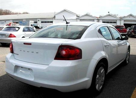 2012 Dodge Avenger Base