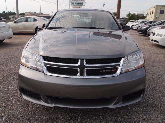 2012 Dodge Avenger SE