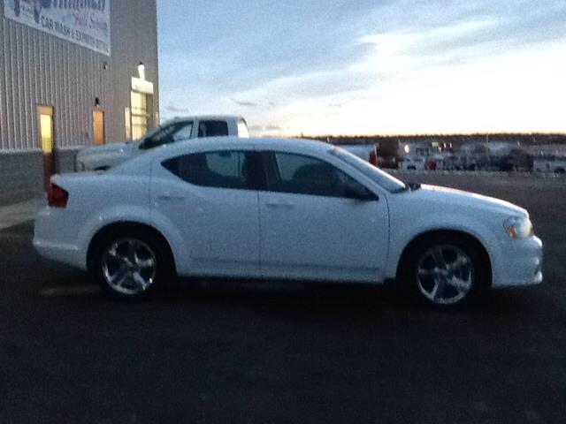 2012 Dodge Avenger SE