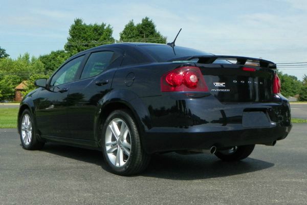 2012 Dodge Avenger SE