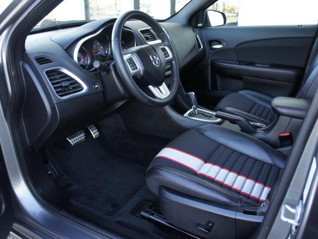 2012 Dodge Avenger Deluxe Convertible