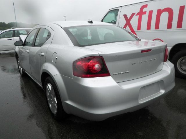 2012 Dodge Avenger Base