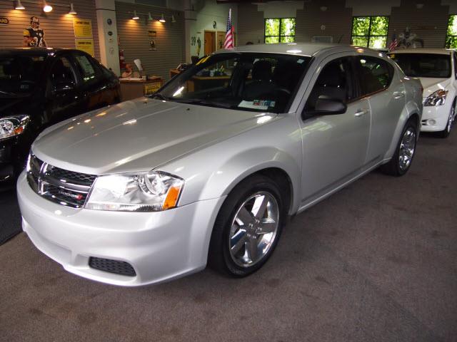 2012 Dodge Avenger SE