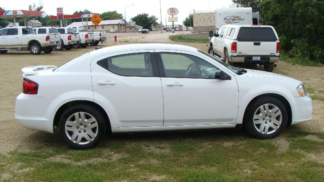 2012 Dodge Avenger Base